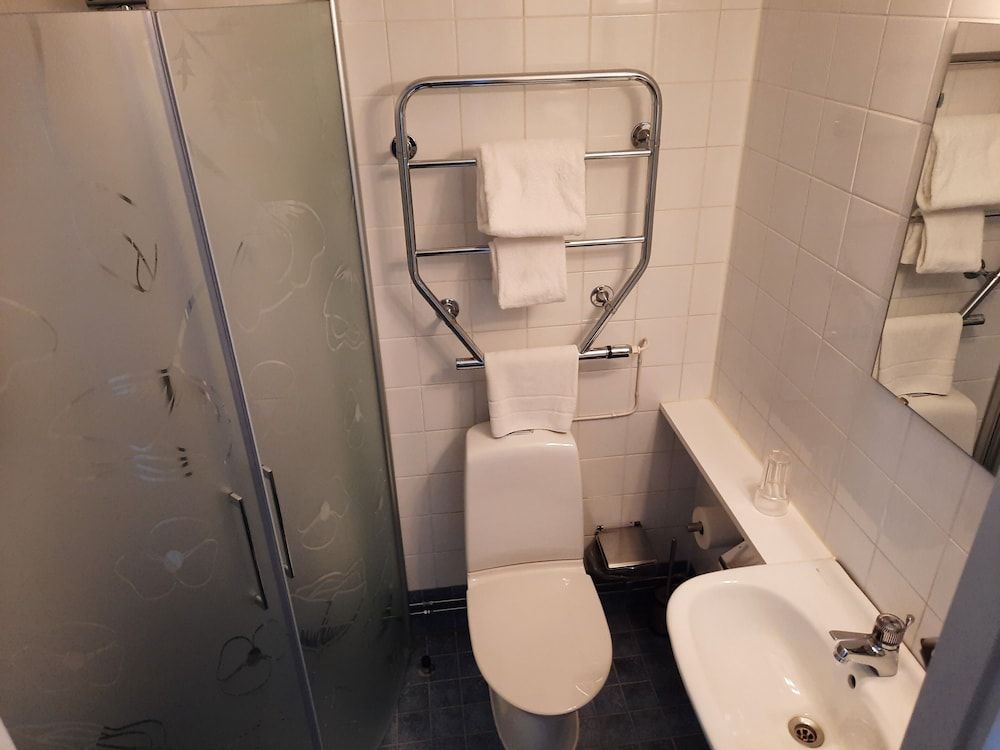 Hotel Svea, BW Signature Collection Economy Room, 1 Twin Bed, Non Smoking (Pet Friendly) 5