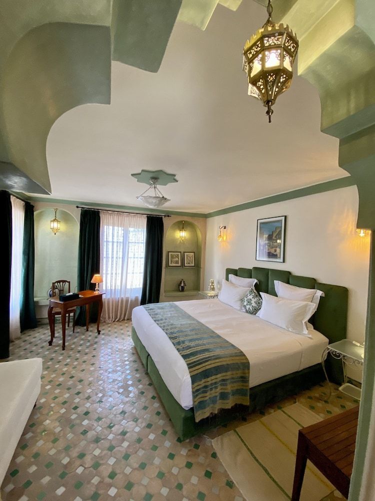 Executive Suite Yacout - Private Terrace (twin or king-size)