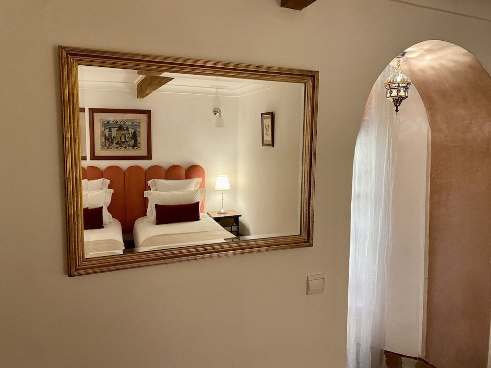 Suite Junior (5 people) - Warda (1 King-Size Bed or 2 Simple Beds)