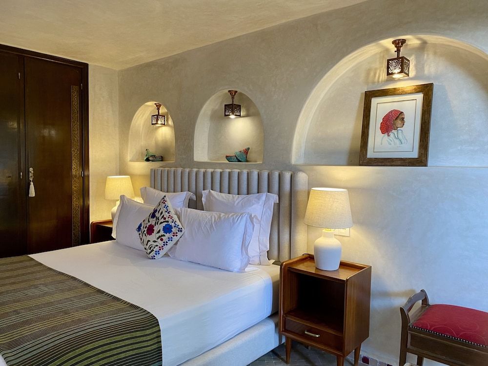 Deluxe Room Kenz - Private Terrace (King Size)