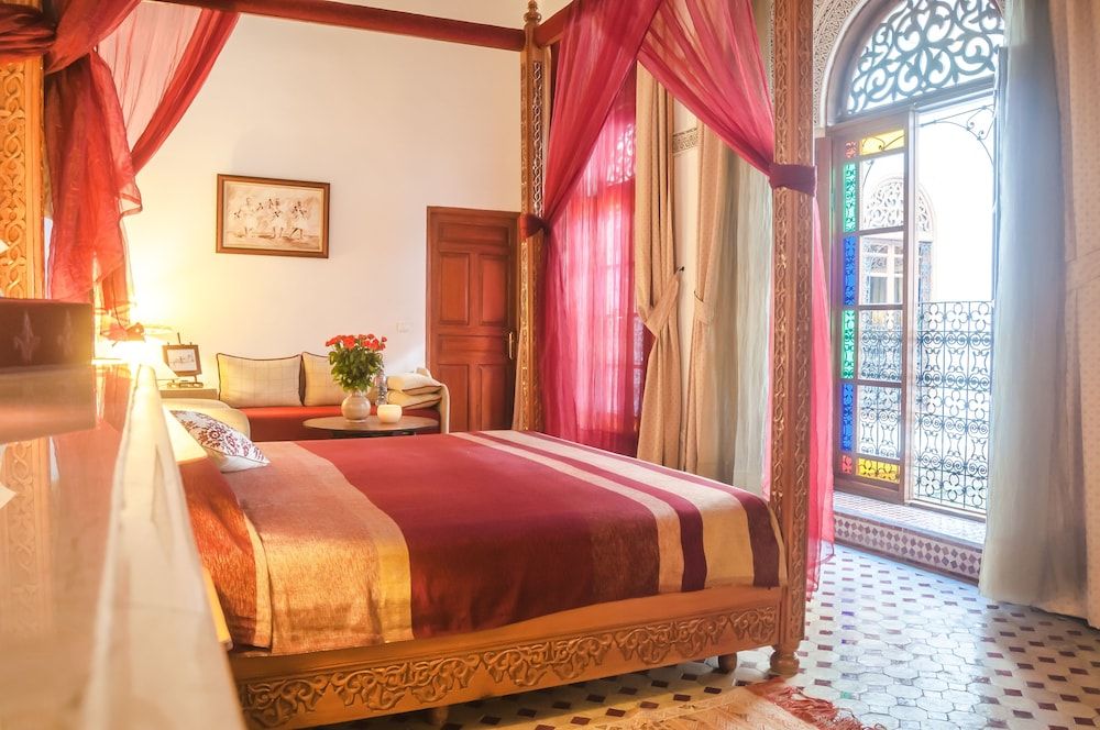 Royal Suite, View on Patio - Tarbe (King Size)