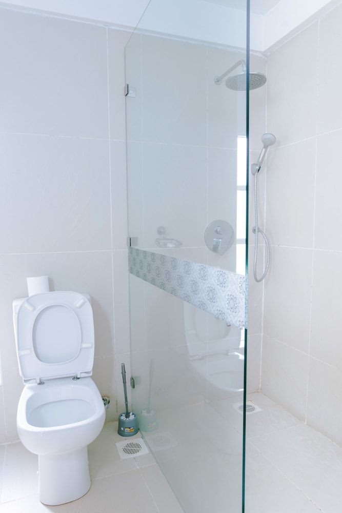 West Wood Hotel Deluxe Double or Twin Room, 1 Double Bed, Ensuite, Garden View 5