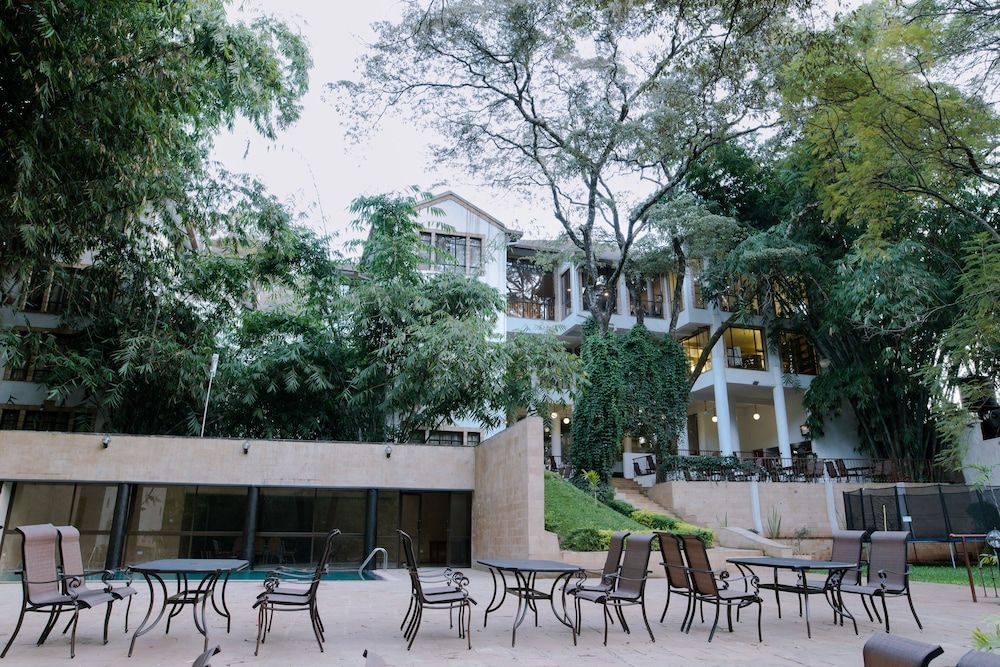 undefined West Wood Hotel 5