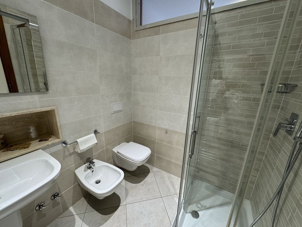 Hotel Holidays Classic Double Room 4