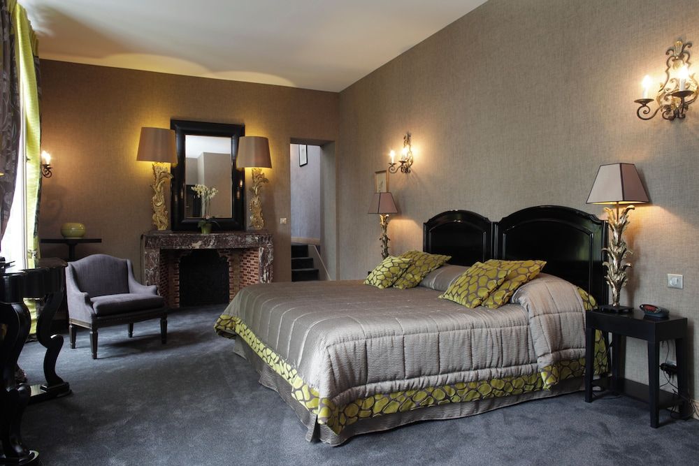 Suite (Prestige)