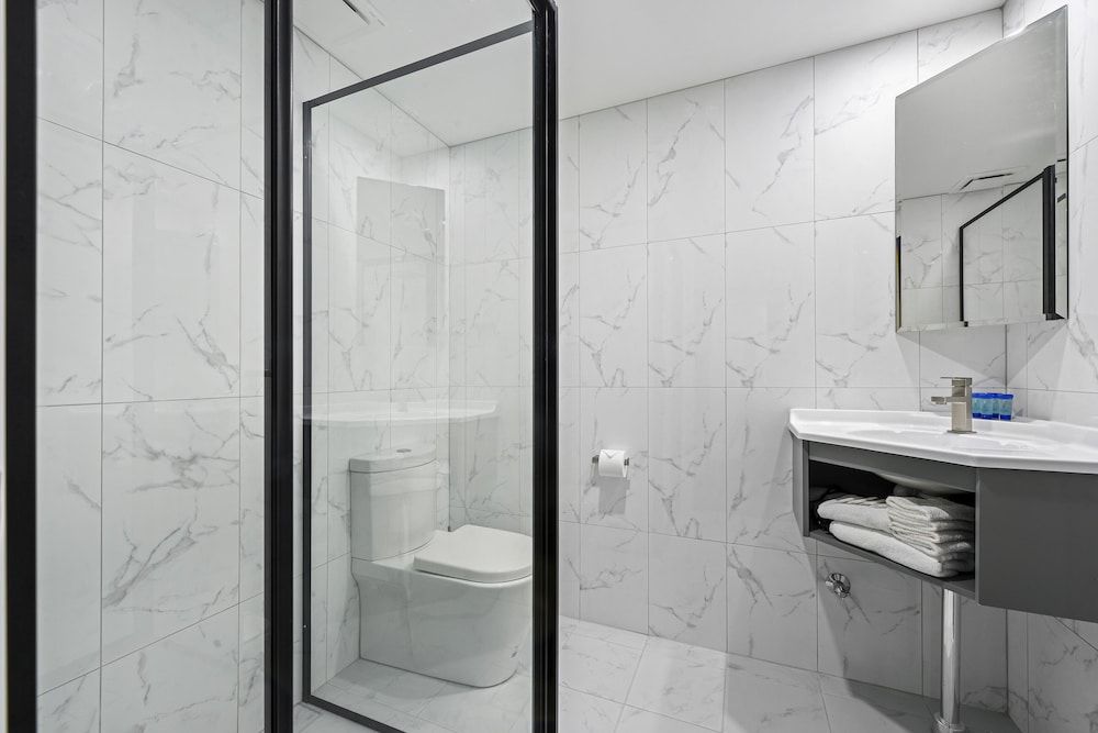 Palm Court Motor Inn Superior Room 4