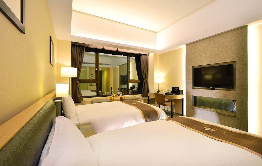 Cozy Twin Room