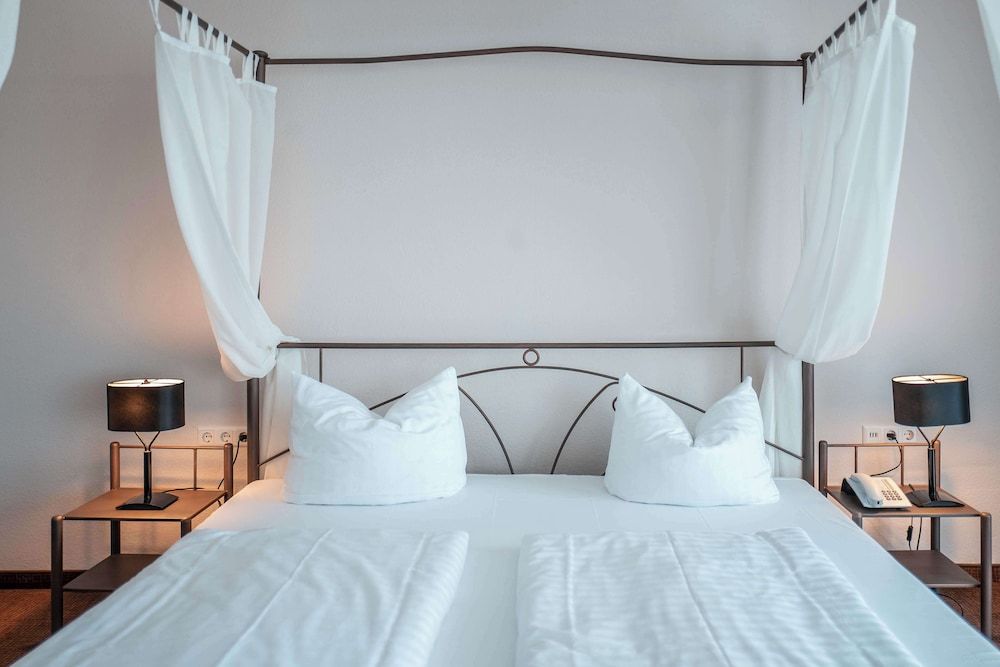 Junior Suite, 1 Double Bed, Balcony (Larger Room)