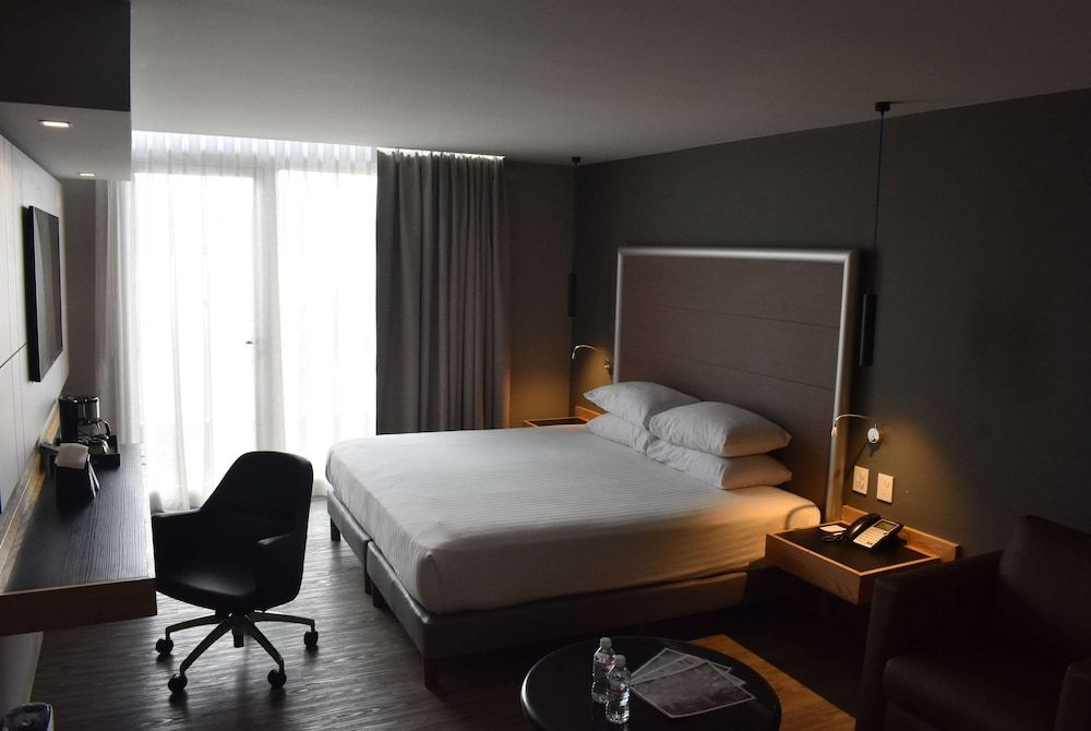 undefined Ramada by Wyndham Mexico City Santa Fe 7