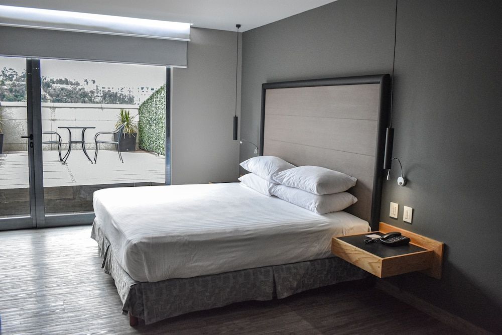 Ramada by Wyndham Mexico City Santa Fe