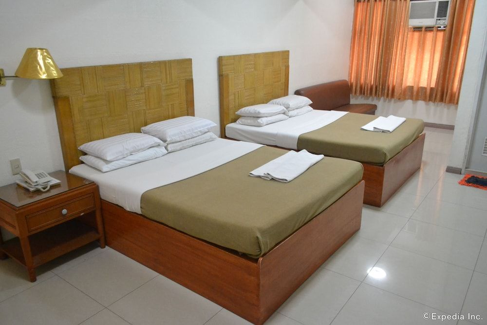 Cebuview Tourist Inn Family Room (Deluxe) 5