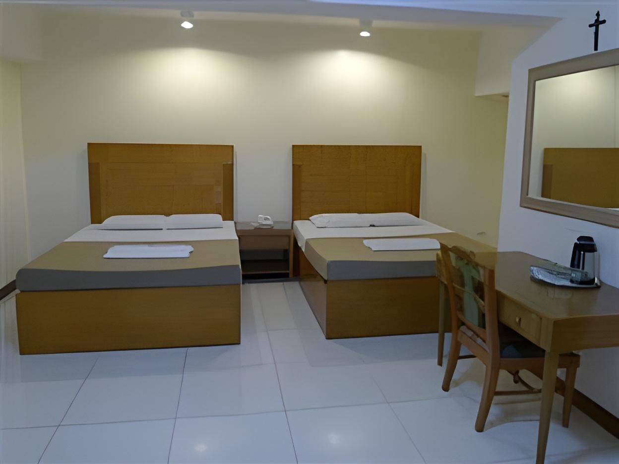 Executive Family Room