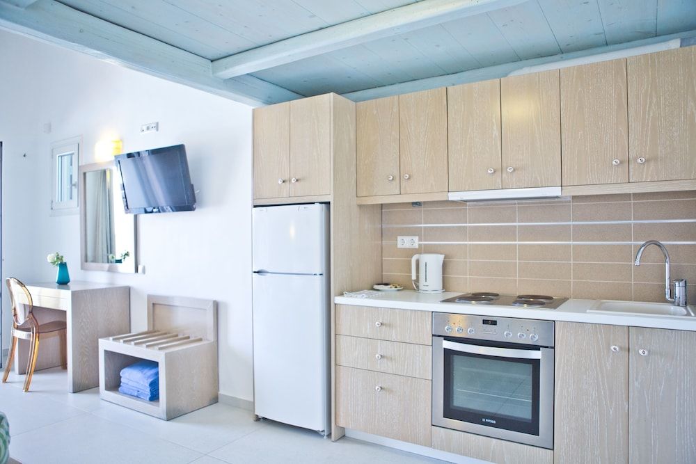 Niriides Homes & Villas Studio (Split Level) 18