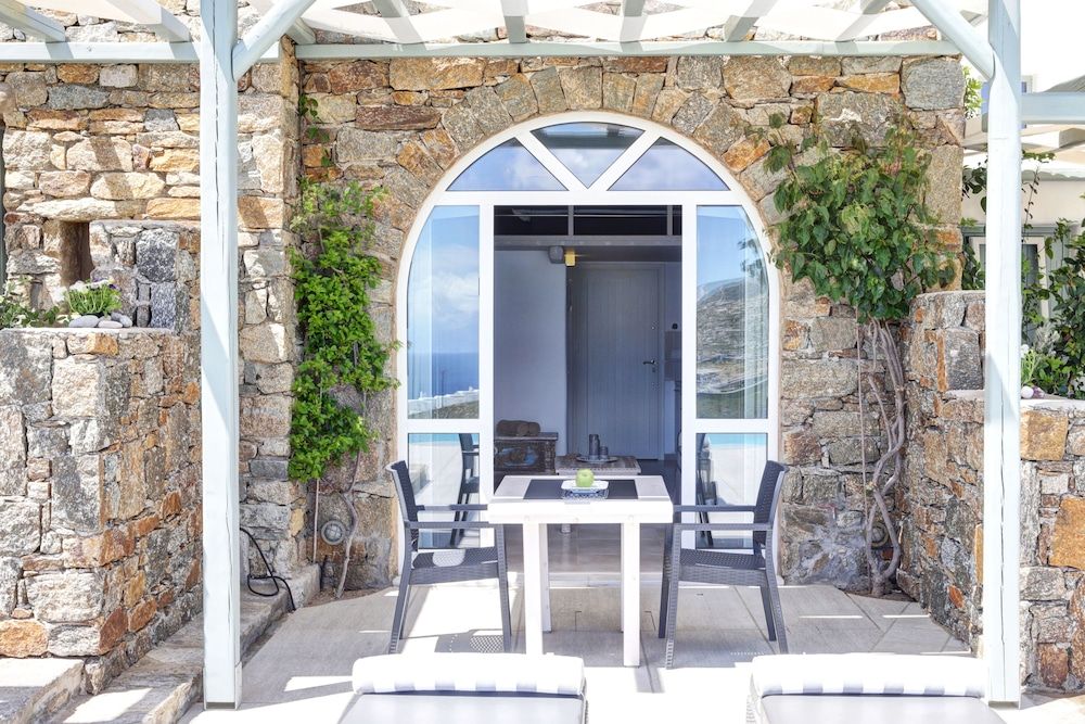 Niriides Homes & Villas Apartment (Split Level) 5