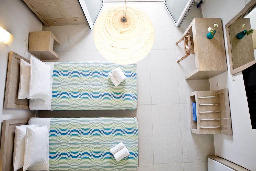 Niriides Homes & Villas Studio (Split Level) 12