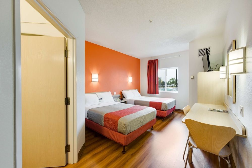 Standard Room, 2 Double Beds, Non Smoking