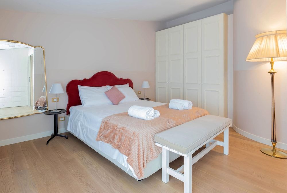 Exclusive Apartment (Via Lecco 7) -IT015146B479YHTTAZ-015146-CIM-04696