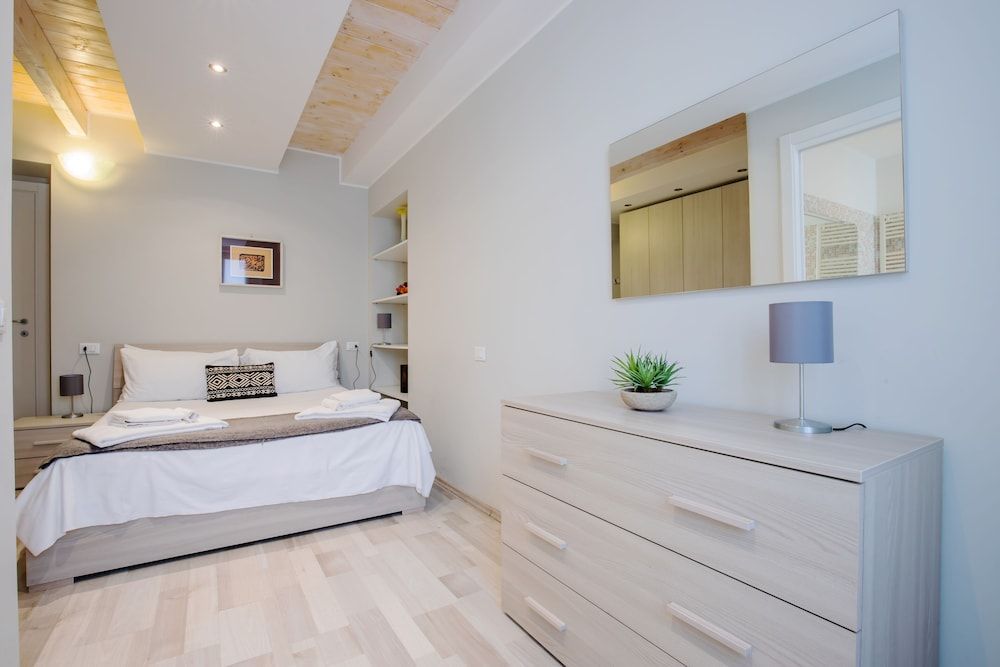 Luxury Apartment, 2 Bedrooms, 2 Bathrooms (Corso Buenos Aires, 65)