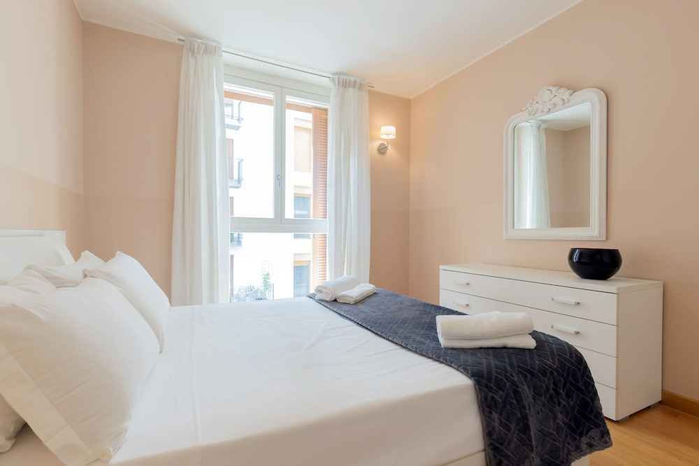 Deluxe Apartment, 1 Bedroom (Due - Address Via Ercole Oldofredi 7)