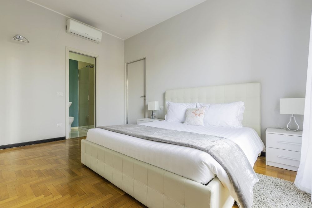Apartment, 2 Bedrooms, Kitchen (Tre Address:Via Benedetto Marcello 22)