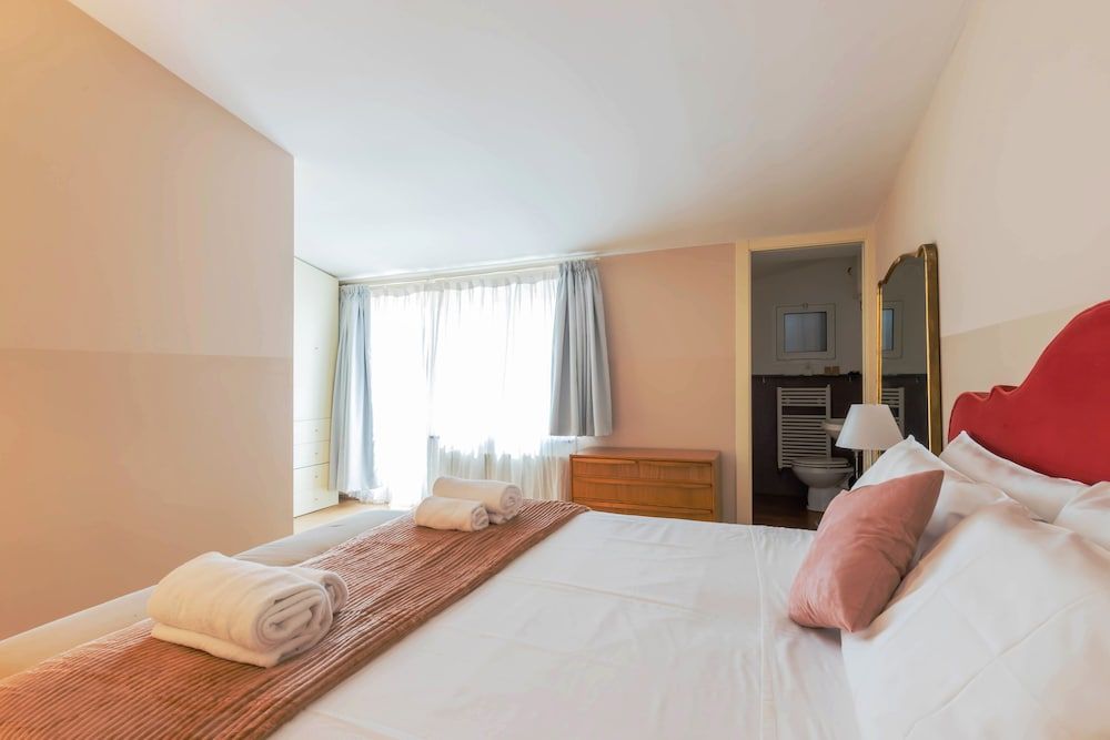 Exclusive Apartment (Via Lecco 7) -IT015146B479YHTTAZ-015146-CIM-04696