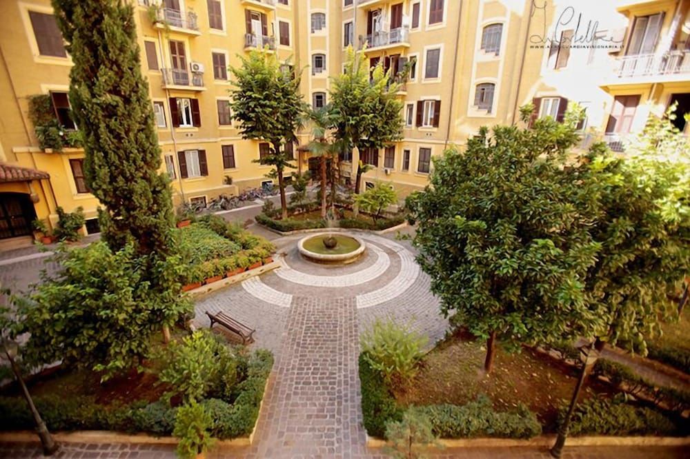 undefined Residenza Mazzini 5