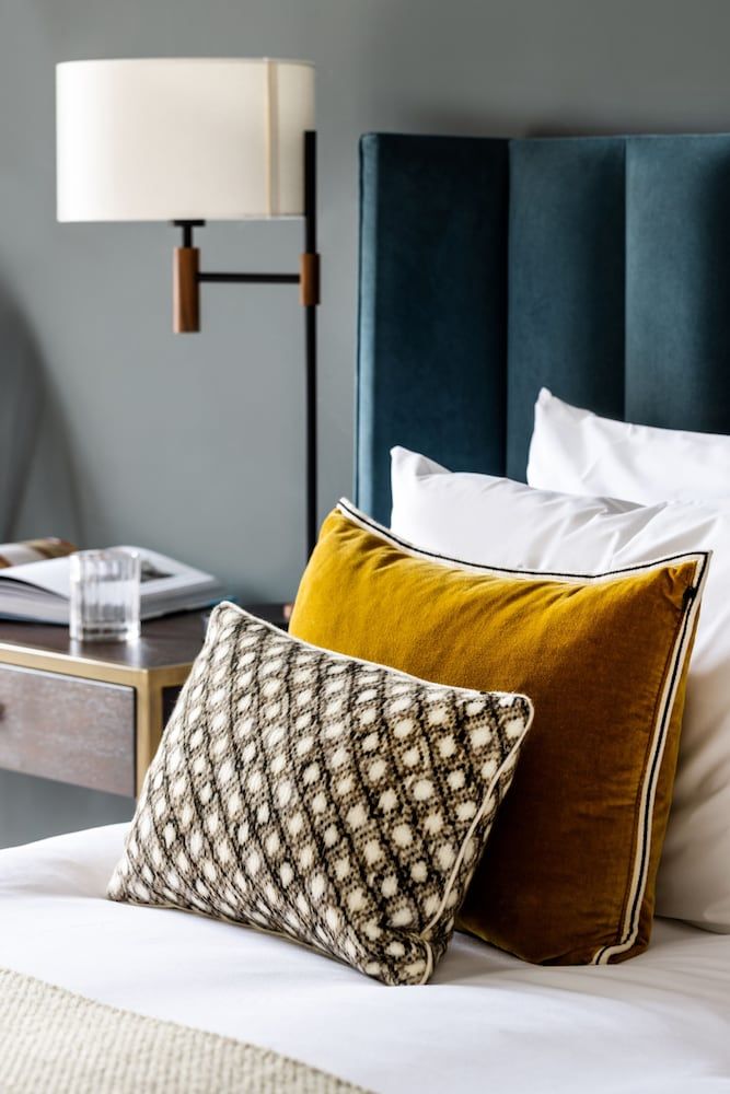 undefined Native Mayfair 9