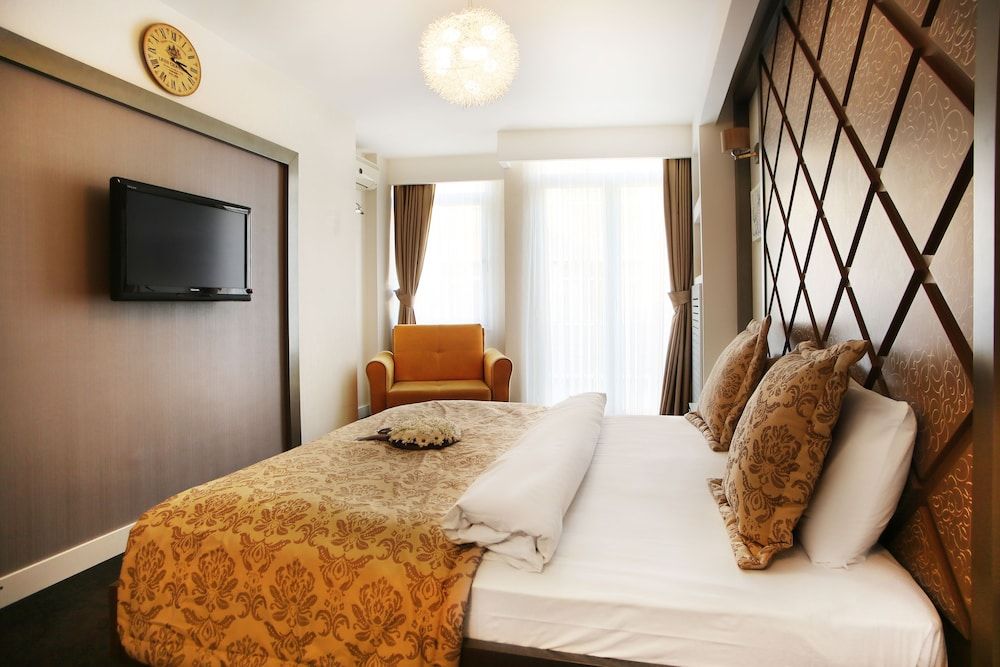 Standard Studio, 1 King Bed