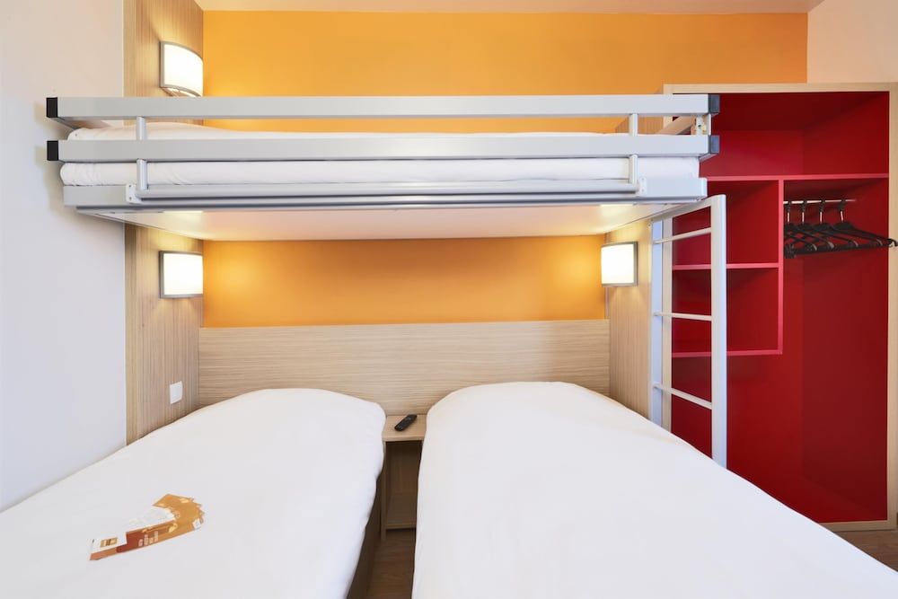 Premiere Classe Bordeaux Ouest - Mérignac Aéroport Standard Room, 3 Twin Beds 4