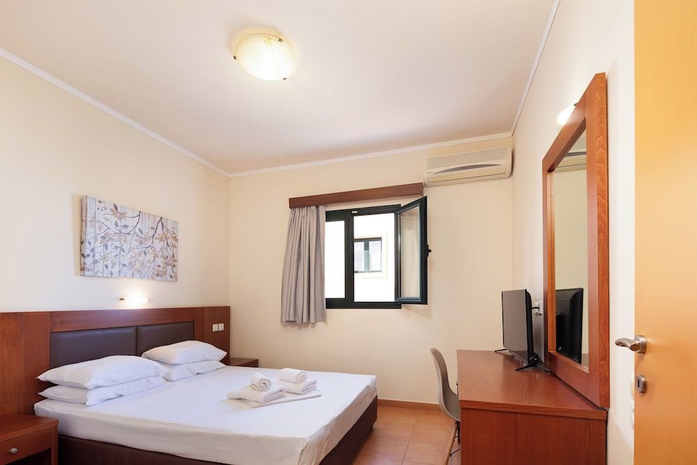 Dia Apartments