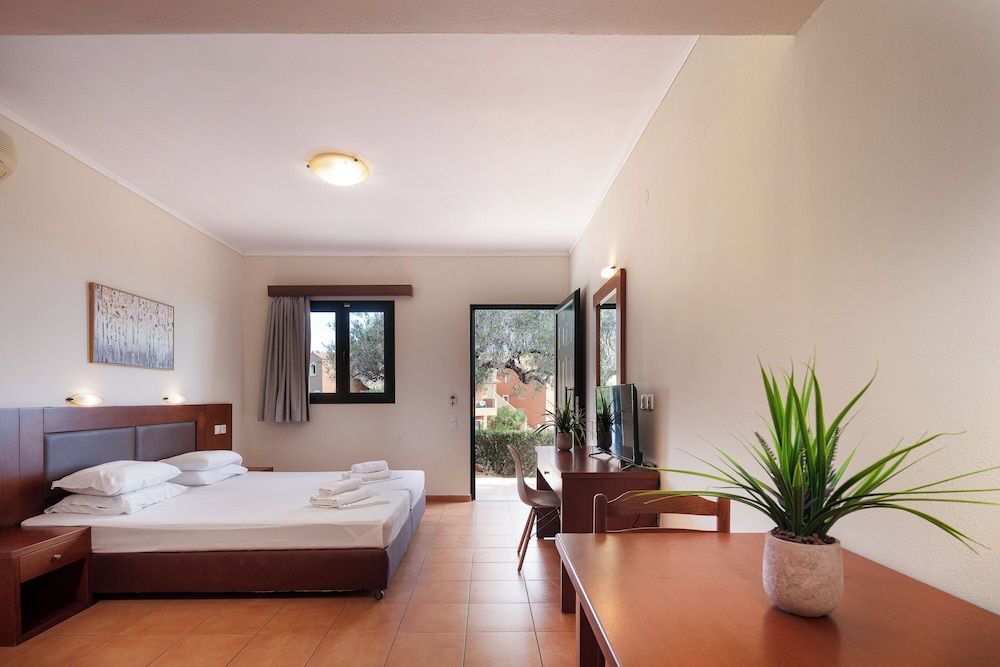 Dia Apartments