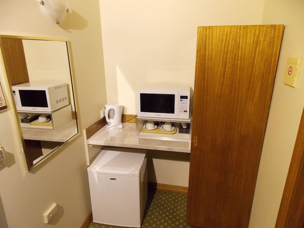 Bell Motel Standard Room 4