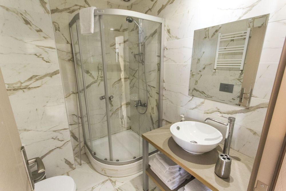 Garan Apartments Apartment, 2 Bedrooms 11