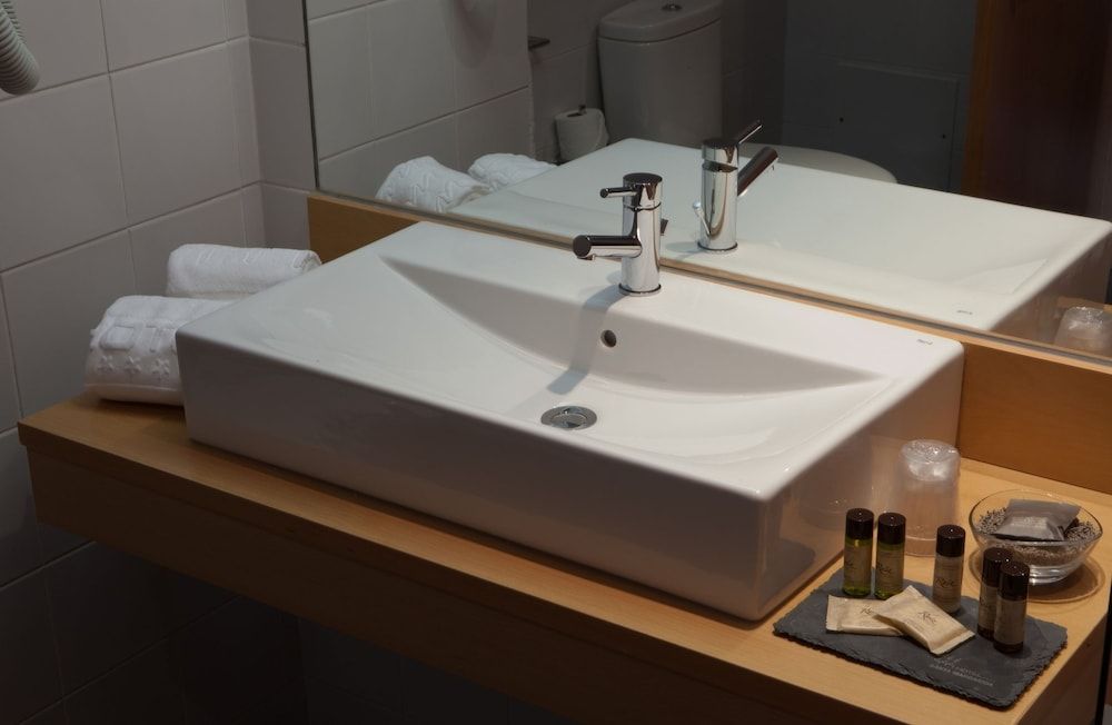 Hotel Santa Margarida Premium Room, Balcony (extra bed) 5