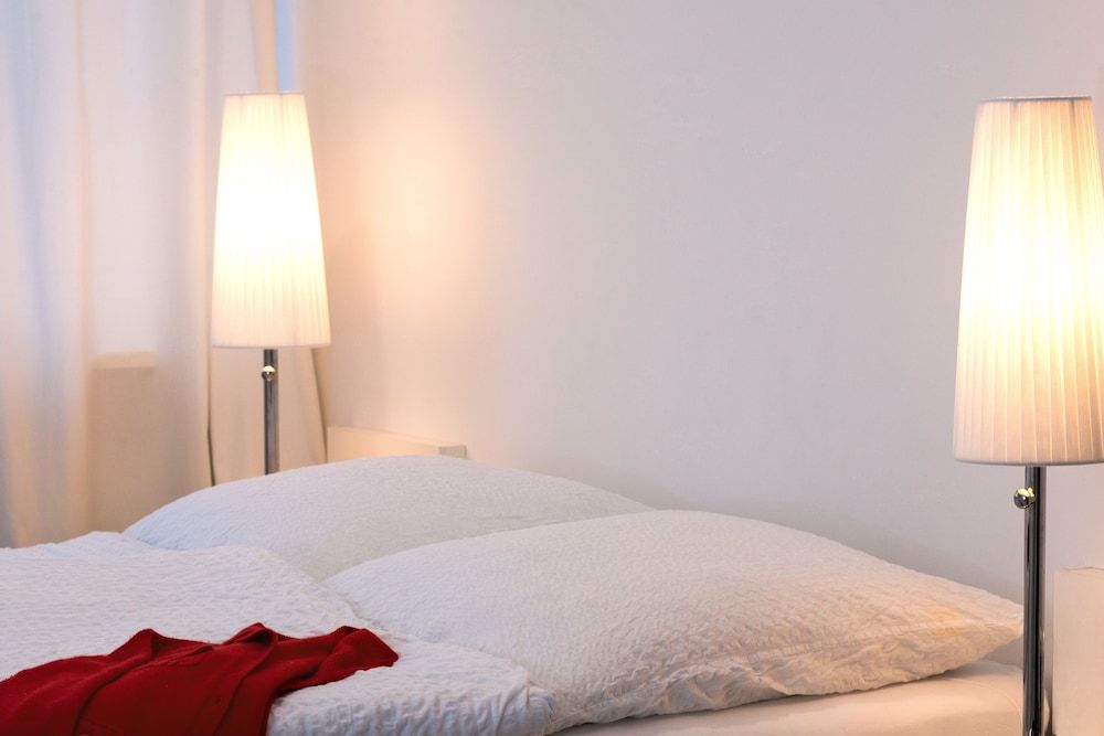 Business Hostel Wiesbaden ONE Double Room with shared toilet 3