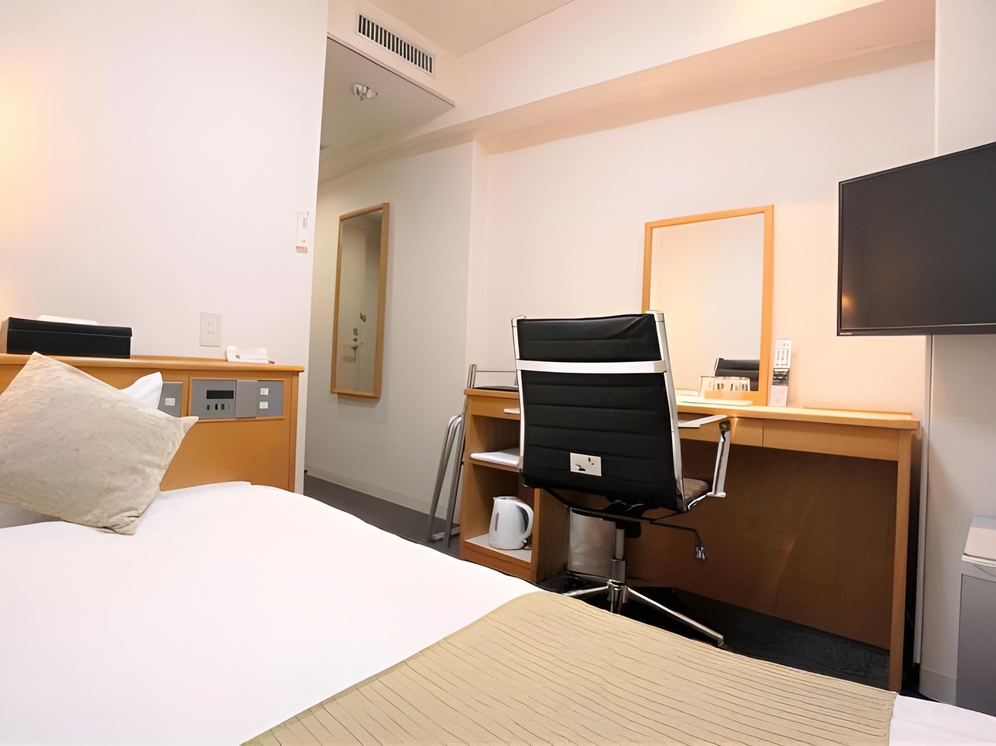 Double Room with Small Double Bed - Non-Smoking