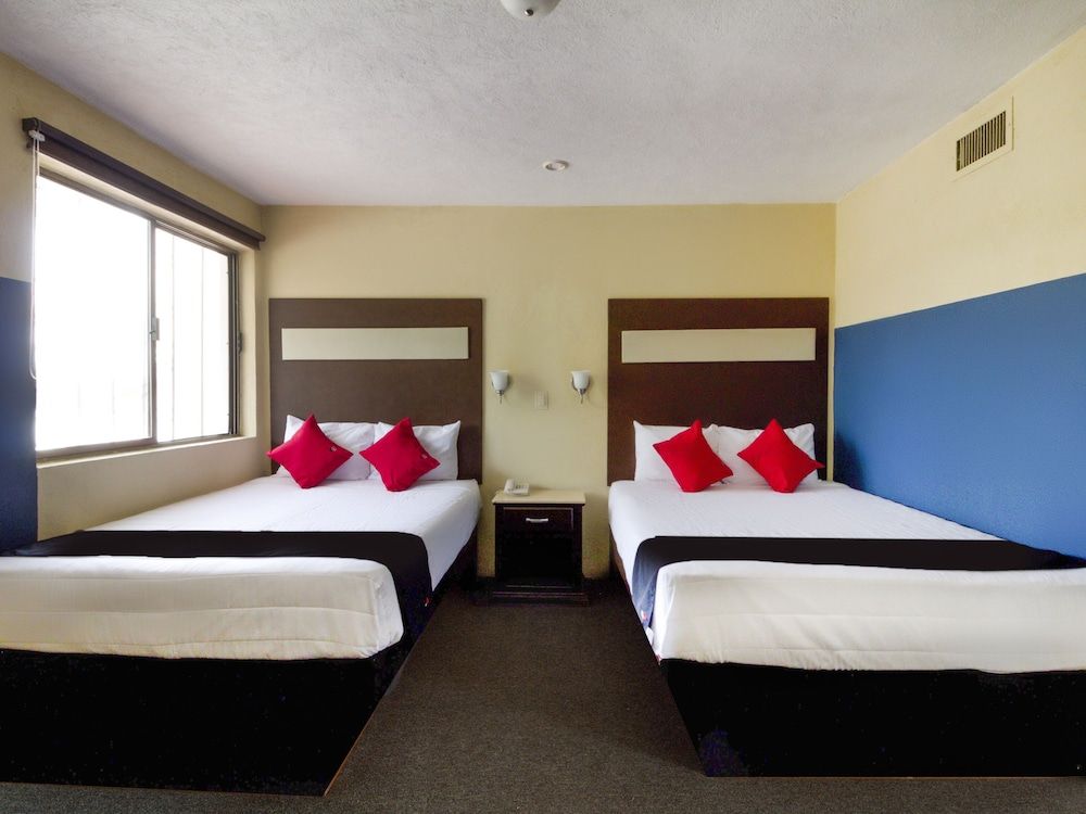 Hotel La Fuente, Saltillo Standard Room, 2 Double Beds 4