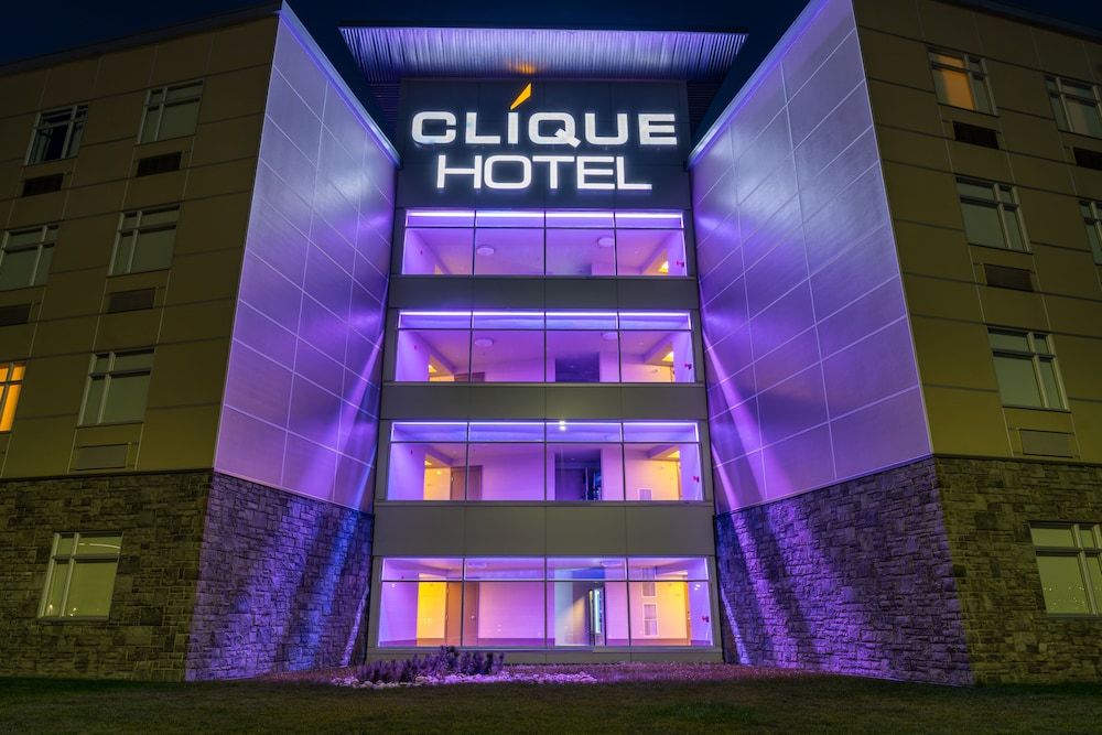 undefined Applause Hotel by CLIQUE 7