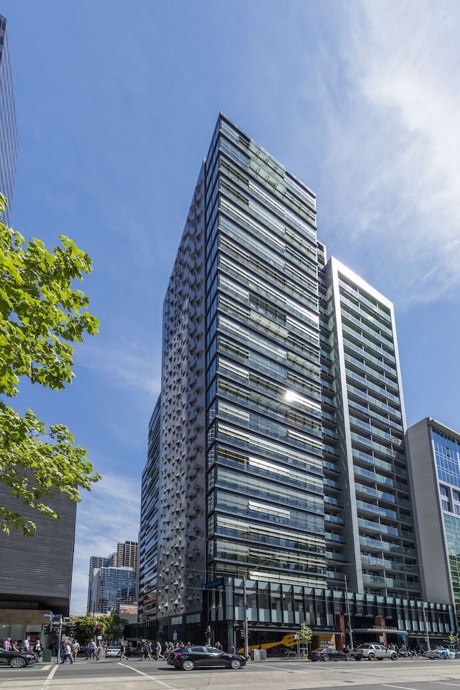 undefined Wyndham Hotel Melbourne 2