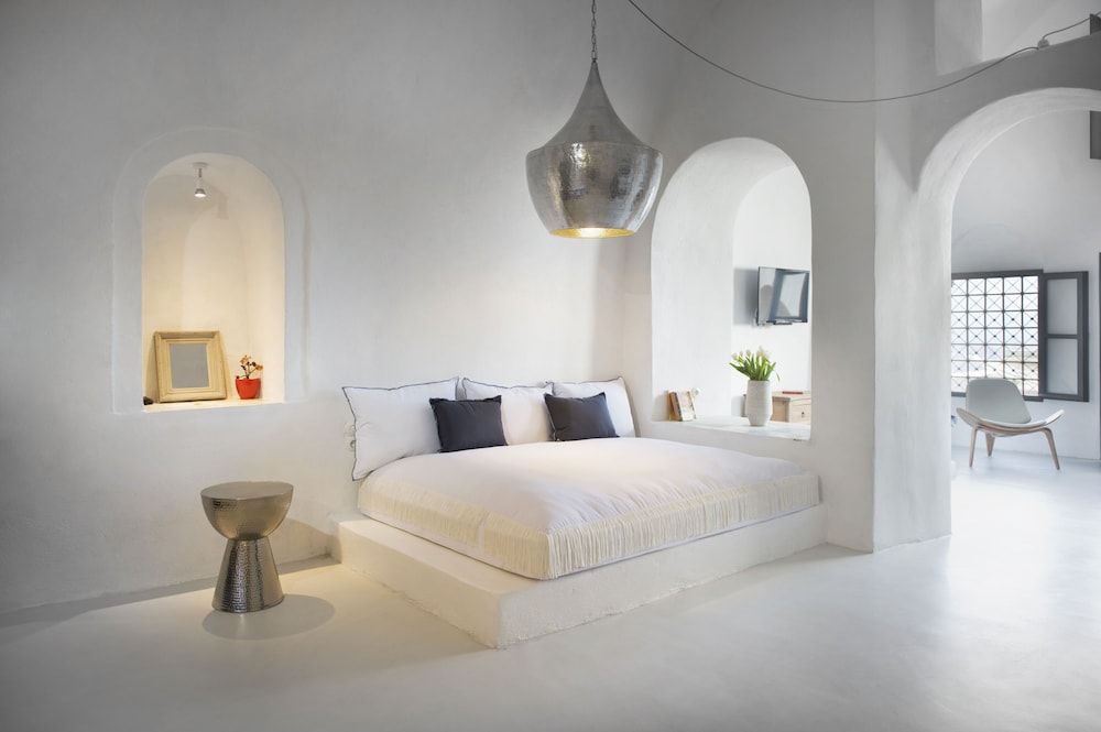 Superior Honeymoon Cave Suite with Indoor & Outdoor Plunge Pool & Caldera View