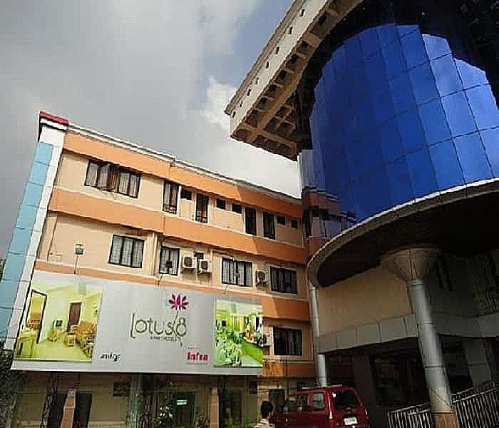 Lotus 8 An Airport Hotel