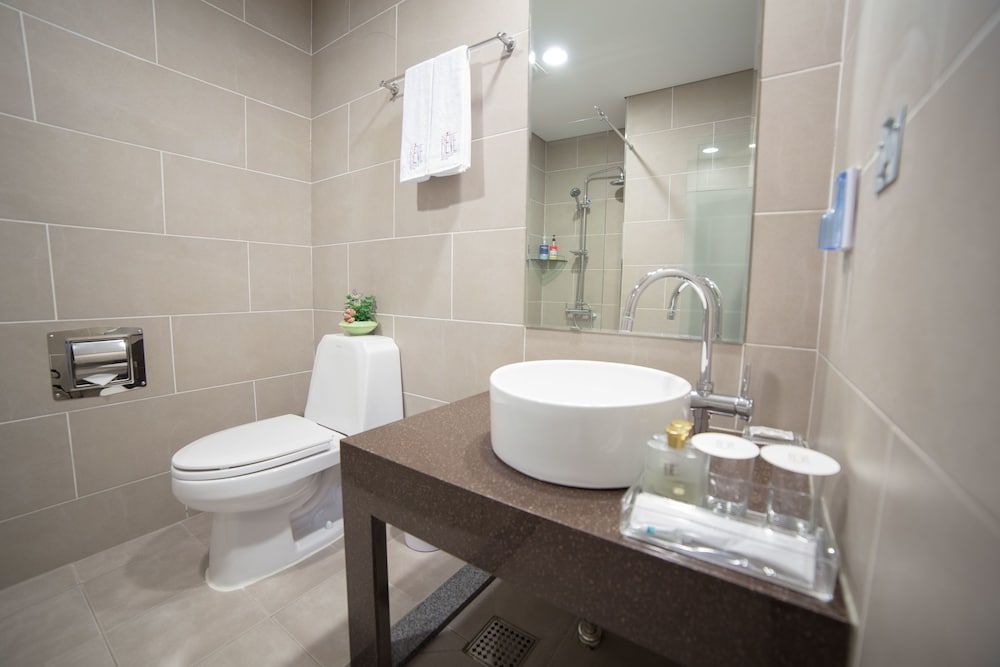 Reve Hotel Jeju Standard Double Room 5