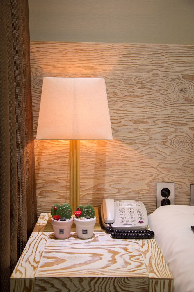 Reve Hotel Jeju Standard Double Room 2