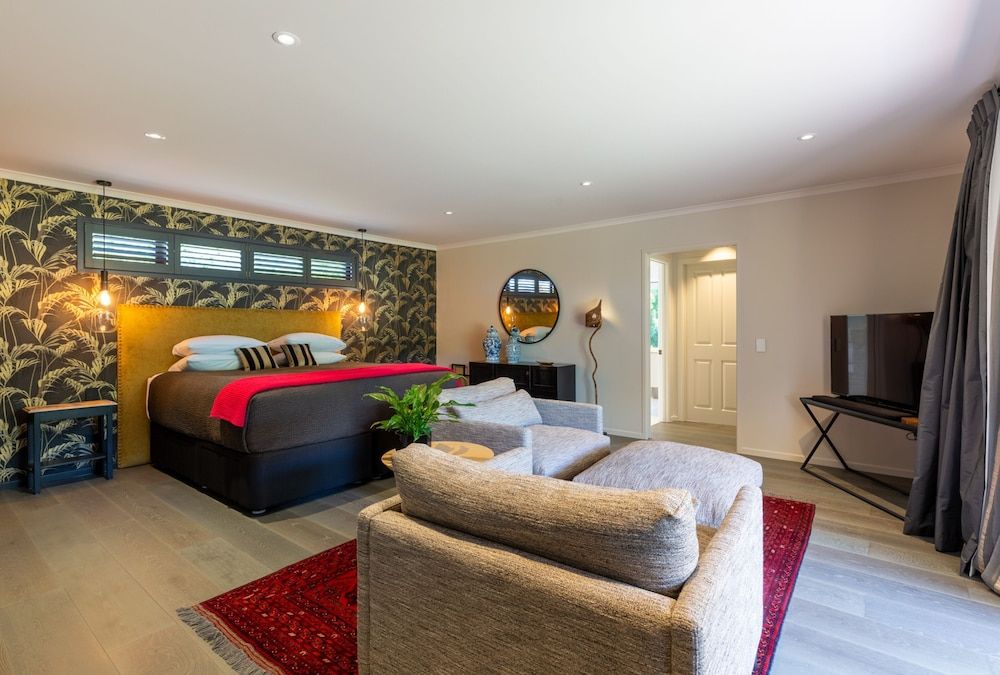 The Quail Suite