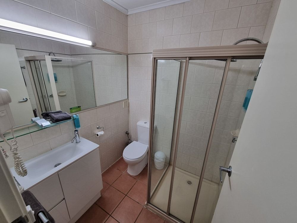 Golden Heritage Accommodation Deluxe Queen Room 3