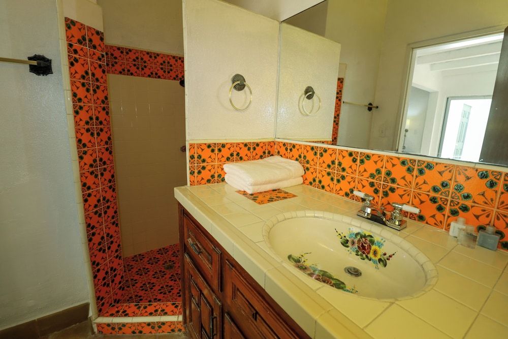 Hotel Castillos del Mar Premier House, 2 Bedrooms, Sea View, Beachside 5