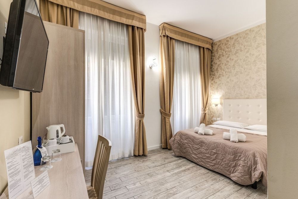 undefined Gardenia Suite 10