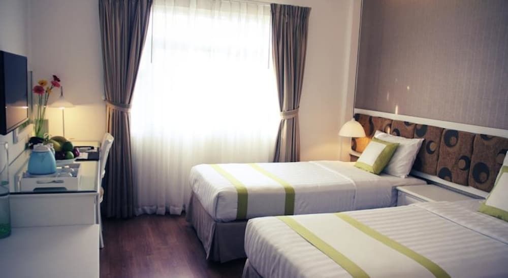 Golden Ant Hotel Deluxe Twin Room 3