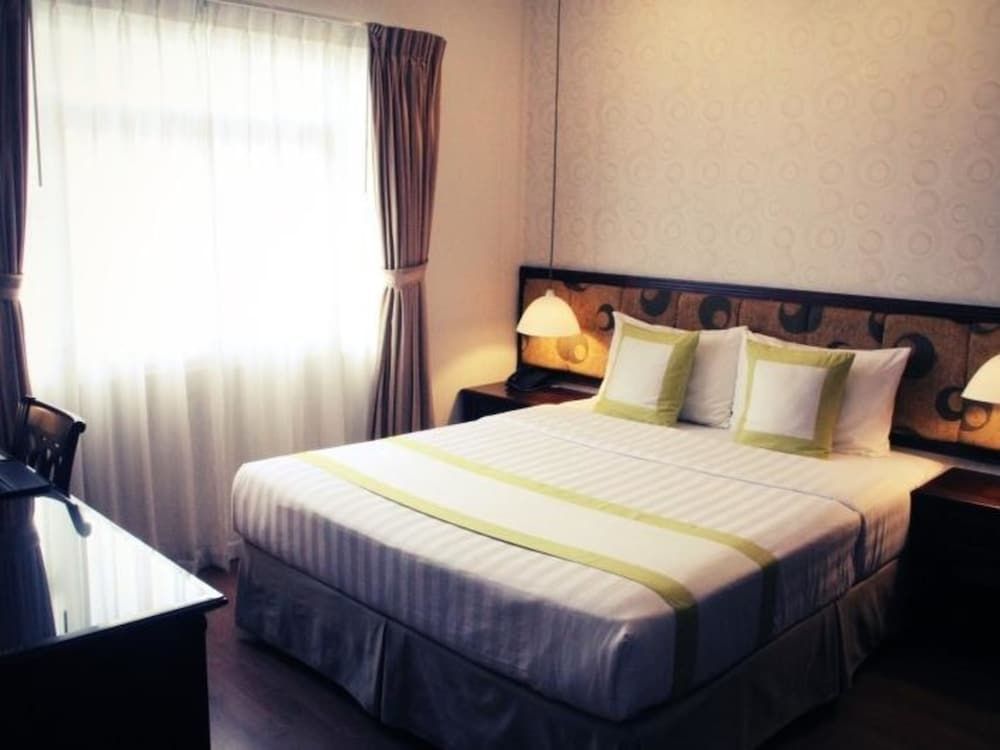 undefined Golden Ant Hotel 8