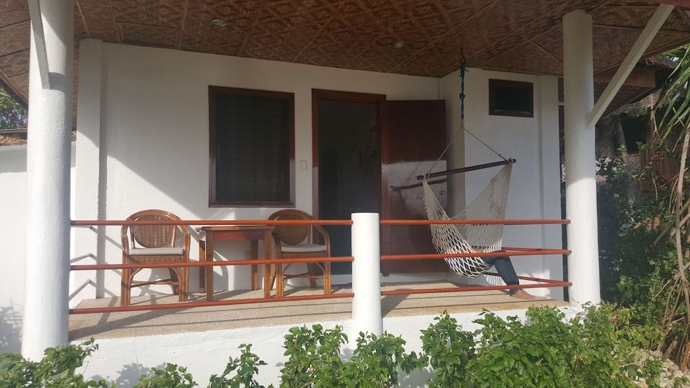 Quo Vadis Dive Resort Moalboal Bungalow 8